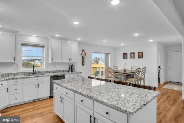 902 SOUTHWOOD DRIVE, Shippensburg, PA 17257