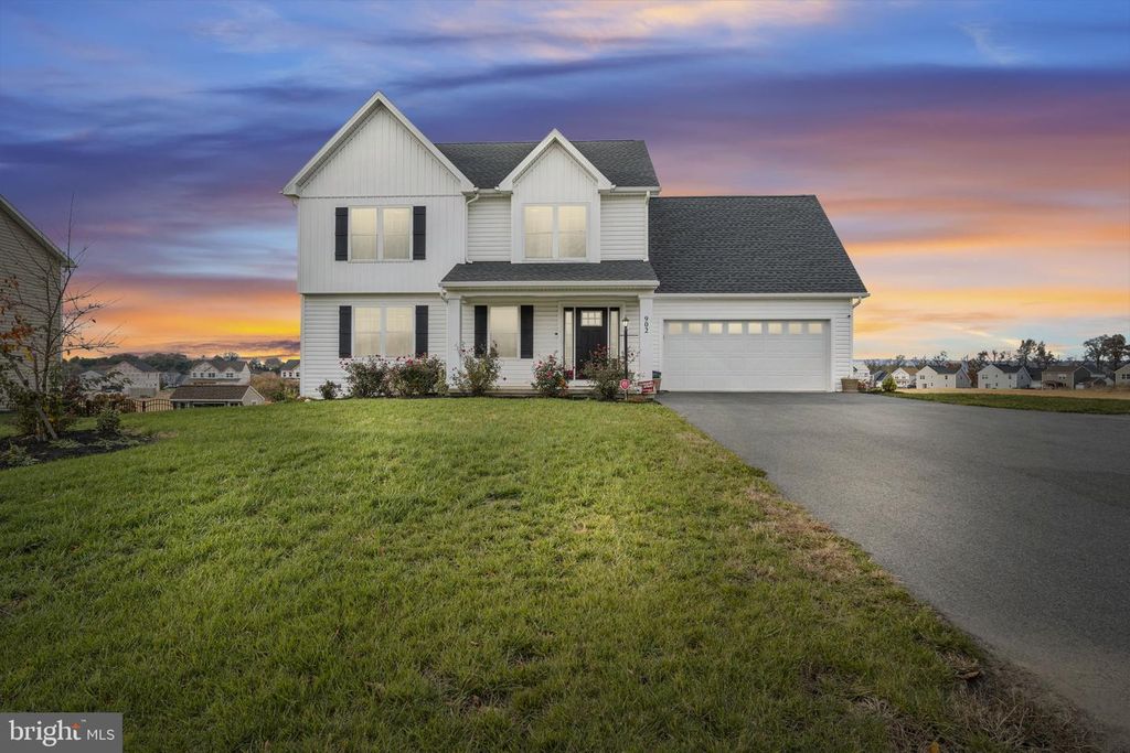 902 SOUTHWOOD DRIVE, Shippensburg, PA 17257