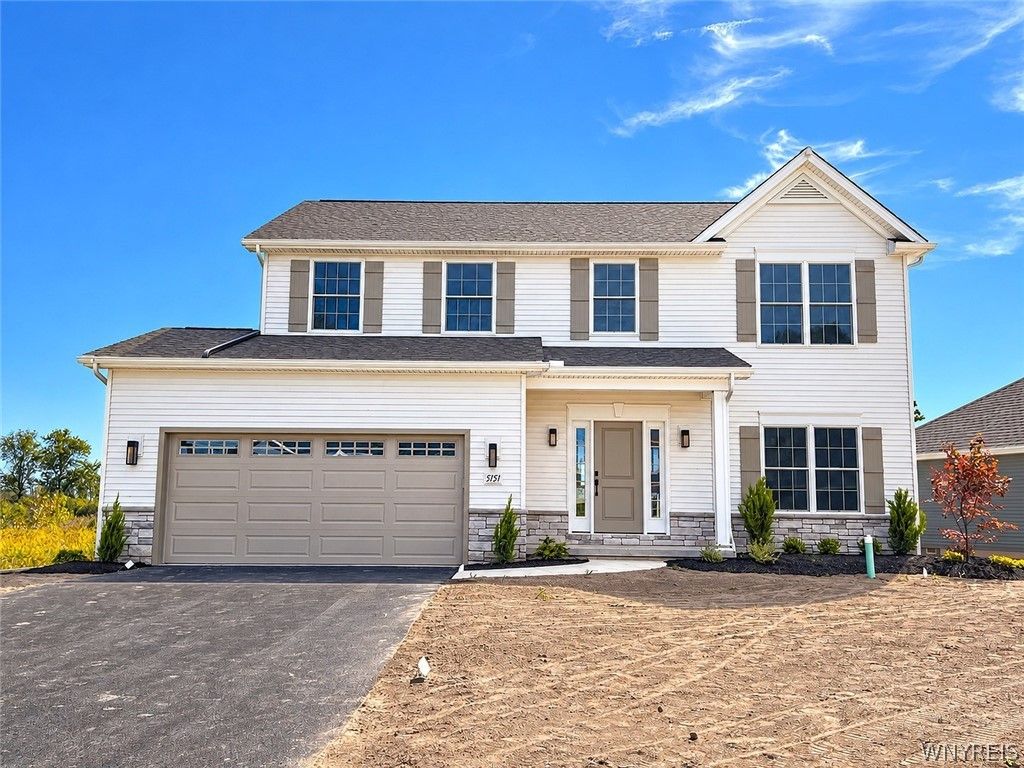 5151 Bridle Path Lane, Lewiston, NY 14092