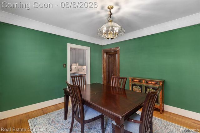 957 Fisher Road, Grosse Pointe, MI 48230