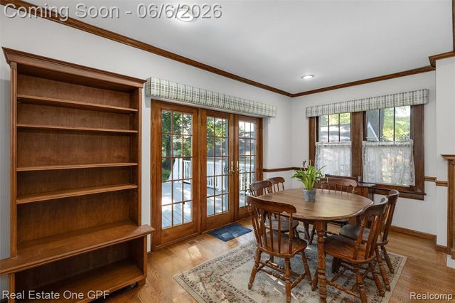 957 Fisher Road, Grosse Pointe, MI 48230