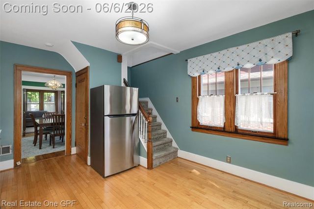 957 Fisher Road, Grosse Pointe, MI 48230