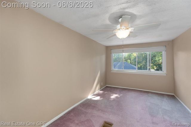 957 Fisher Road, Grosse Pointe, MI 48230