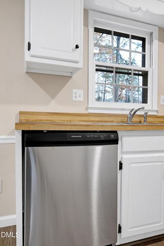 7812 Hemlock Court, Raleigh, NC 27615