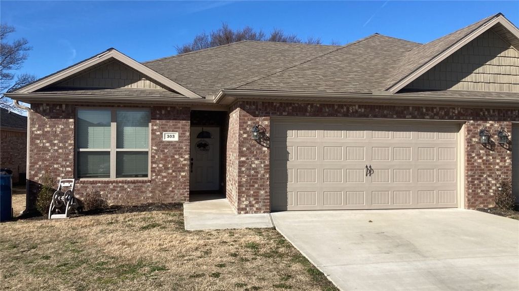 303 Alder Street, Pea Ridge, AR 72751