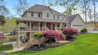 31 Fawn Lake Trail NE, White, GA 30184