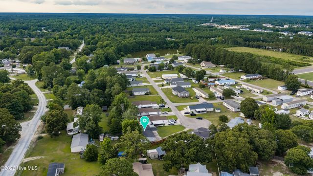 201 Blue Fan Street, Surf City, NC 28445