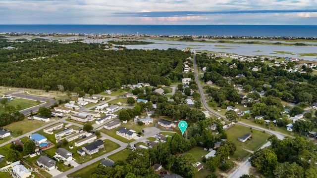 201 Blue Fan Street, Surf City, NC 28445