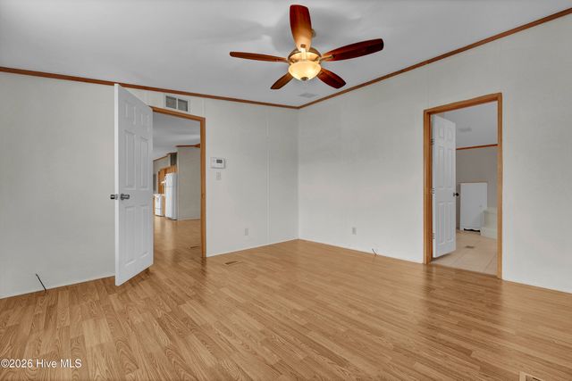 201 Blue Fan Street, Surf City, NC 28445