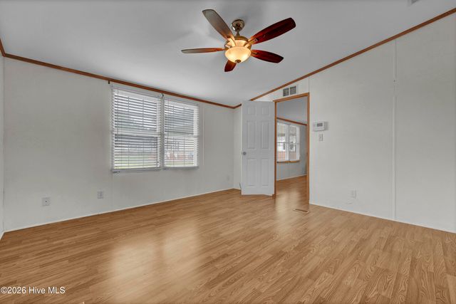 201 Blue Fan Street, Surf City, NC 28445