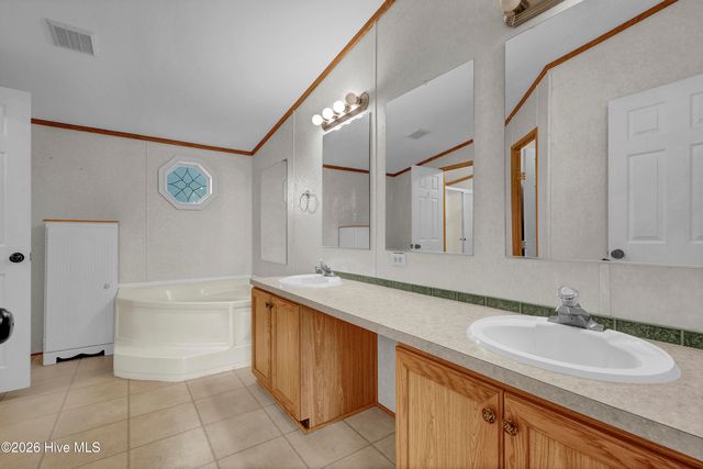 201 Blue Fan Street, Surf City, NC 28445