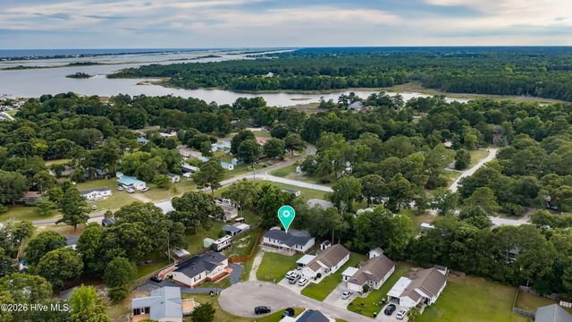 201 Blue Fan Street, Surf City, NC 28445