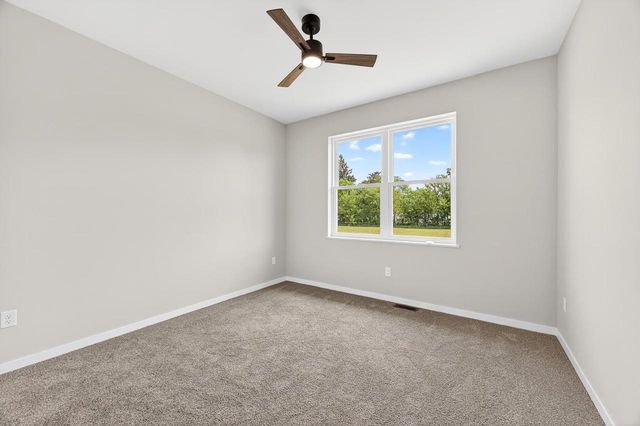 2004 W 4th Avenue, Brodhead, WI 53520