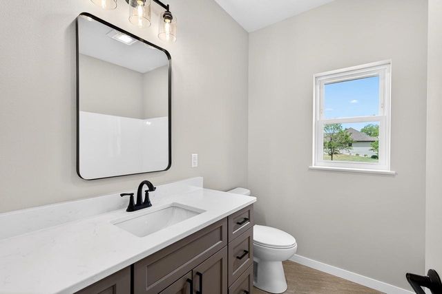 2004 W 4th Avenue, Brodhead, WI 53520