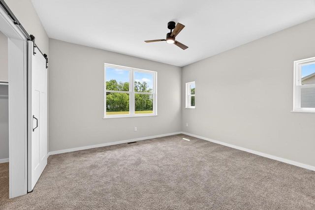 2004 W 4th Avenue, Brodhead, WI 53520