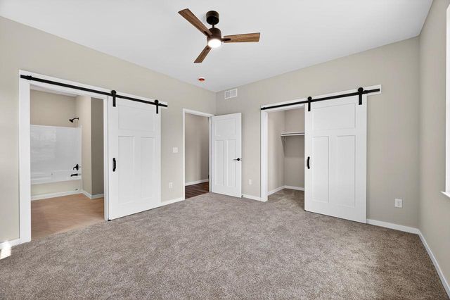 2004 W 4th Avenue, Brodhead, WI 53520