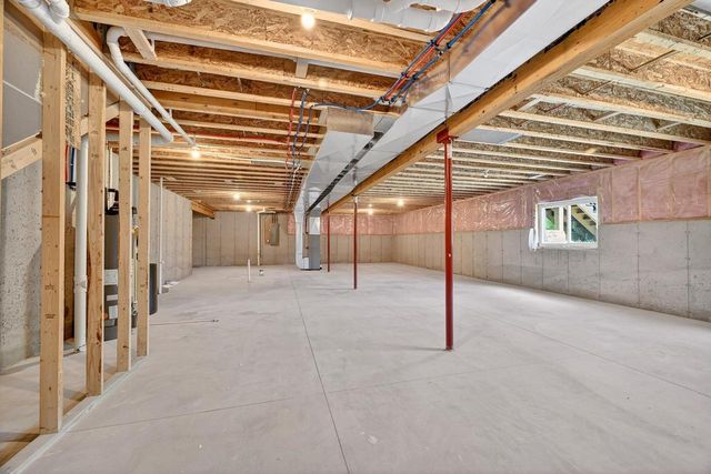 2004 W 4th Avenue, Brodhead, WI 53520