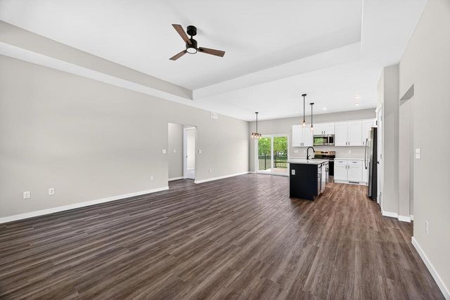 2004 W 4th Avenue, Brodhead, WI 53520