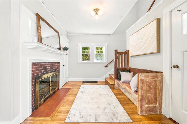 42 Roslin St, Boston, MA 02124