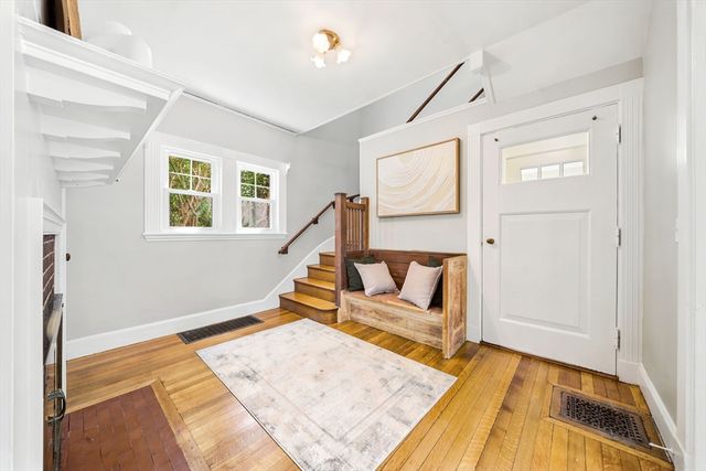 42 Roslin St, Boston, MA 02124