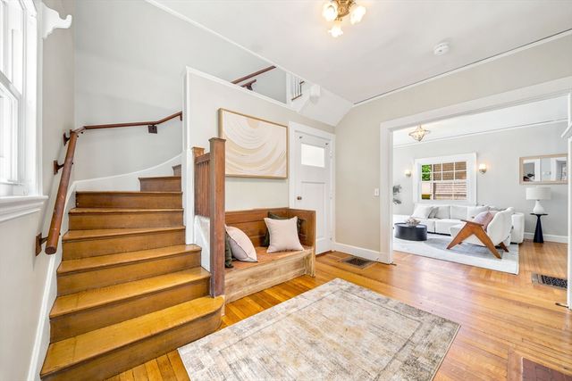 42 Roslin St, Boston, MA 02124