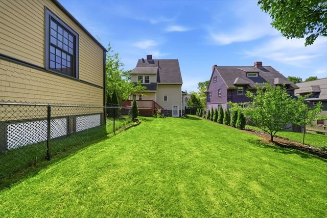 42 Roslin St, Boston, MA 02124