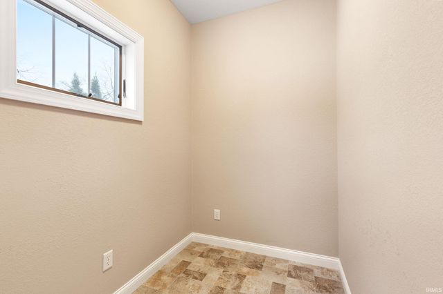 636 Bainbridge Place, Goshen, IN 46526