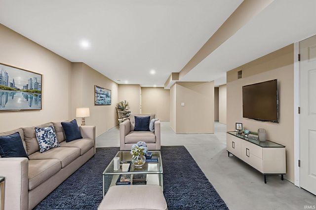 636 Bainbridge Place, Goshen, IN 46526