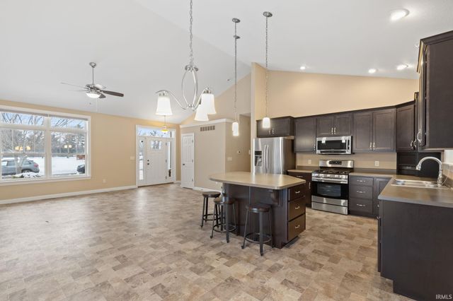 636 Bainbridge Place, Goshen, IN 46526