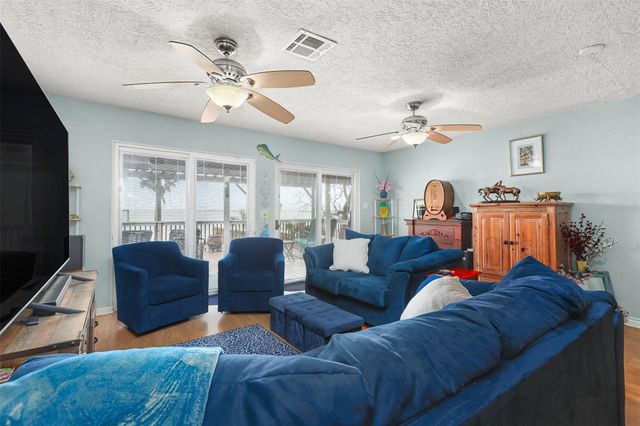 2306 Ave N, Dickinson, TX 77539