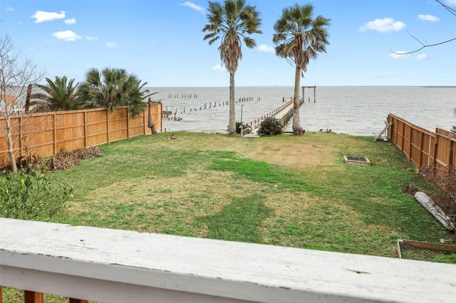 2306 Ave N, Dickinson, TX 77539