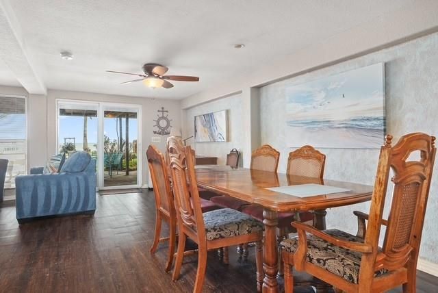 2306 Ave N, Dickinson, TX 77539