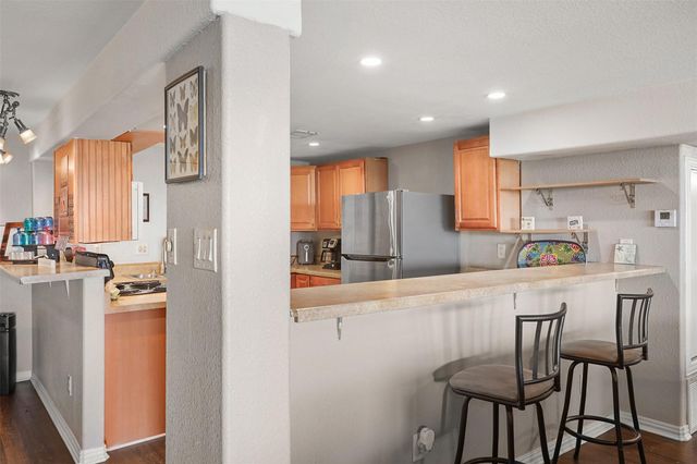 2306 Ave N, Dickinson, TX 77539