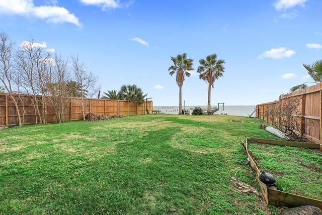 2306 Ave N, Dickinson, TX 77539