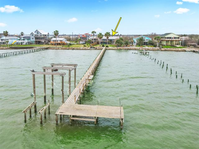 2306 Ave N, Dickinson, TX 77539