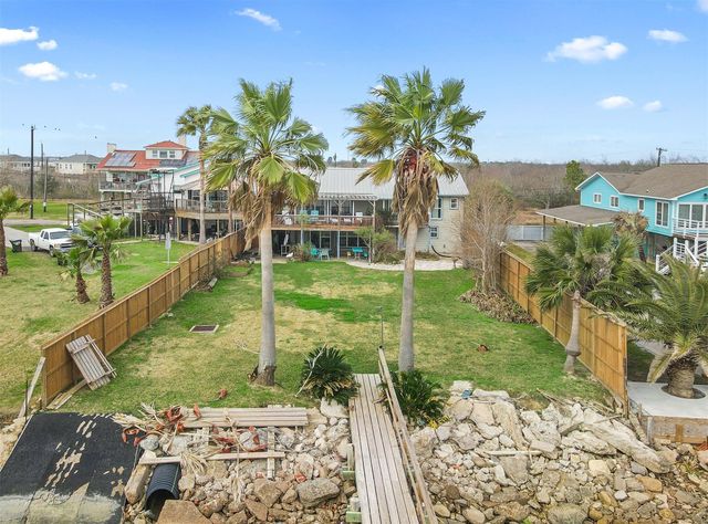 2306 Ave N, Dickinson, TX 77539