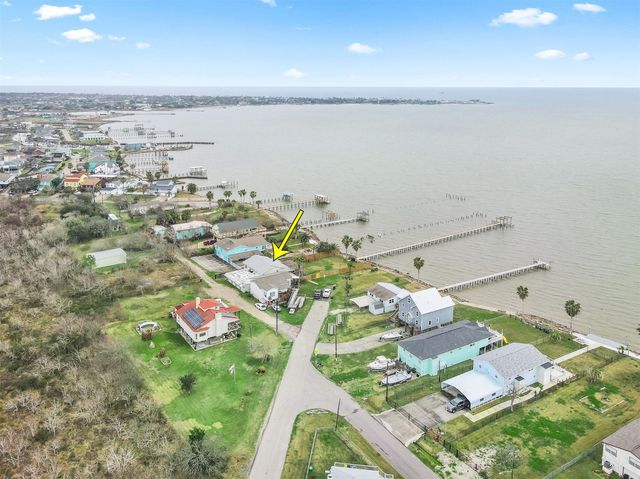 2306 Ave N, Dickinson, TX 77539