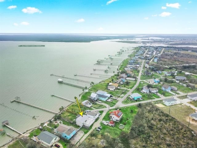 2306 Ave N, Dickinson, TX 77539