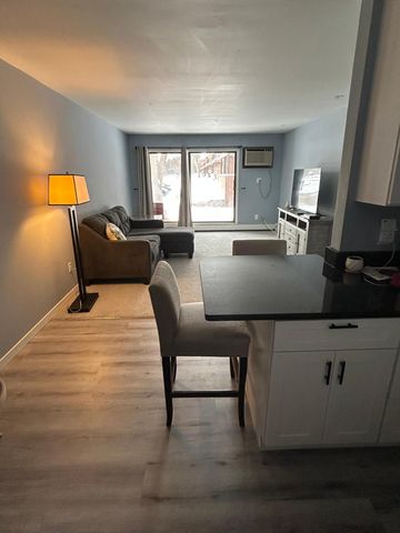 7300 York Avenue S 1083, Edina, MN 55435