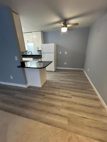 7300 York Avenue S 1083, Edina, MN 55435