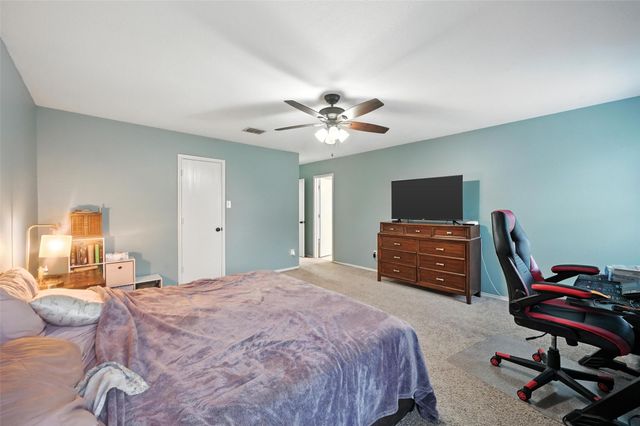 1217 Golden Sand Drive, Denton, TX 76210