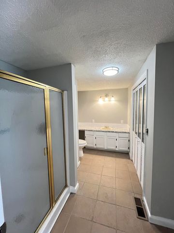 86 Rosewood Drive, Trenton, GA 30752
