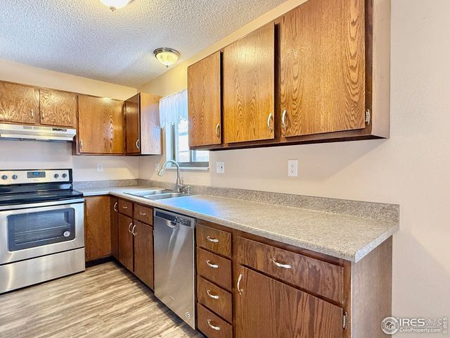 2701 19th St Dr 10, Greeley, CO 80634
