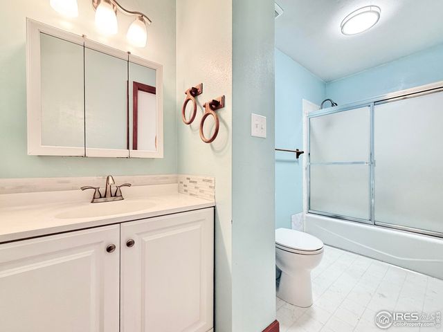 2701 19th St Dr 10, Greeley, CO 80634