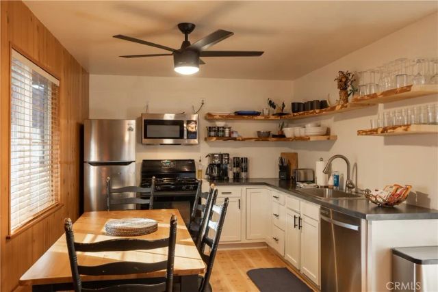 550 Villa Grove, Big Bear Lake, CA 92314