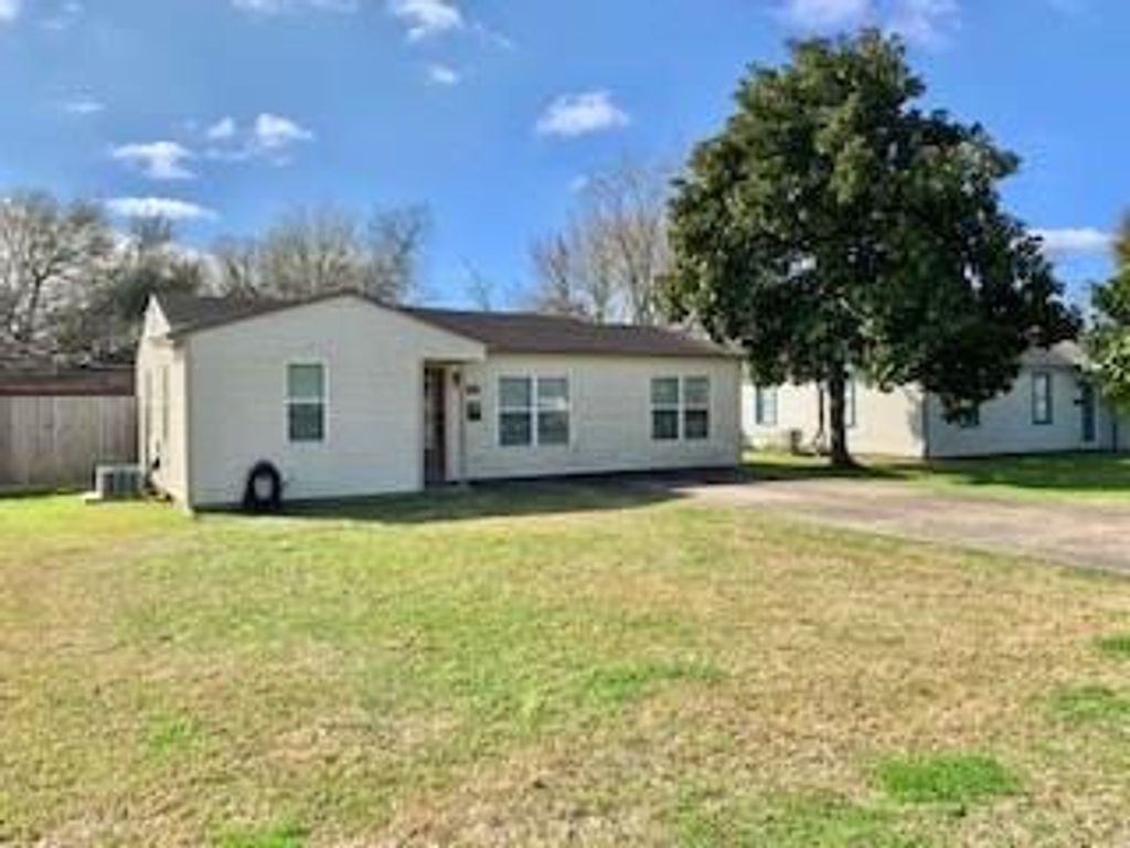 7434 W Lambuth Lane, Deer Park, TX 77536