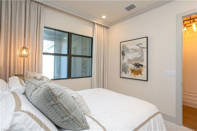 14727 Kingfisher LOOP, Naples, FL 34120