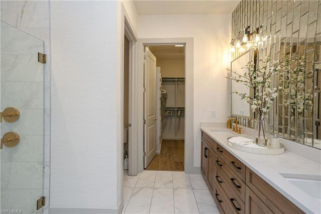 14727 Kingfisher LOOP, Naples, FL 34120