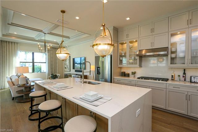 14727 Kingfisher LOOP, Naples, FL 34120