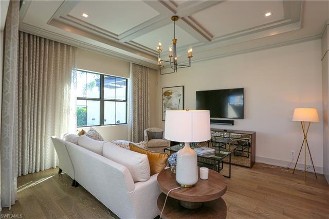 14727 Kingfisher LOOP, Naples, FL 34120